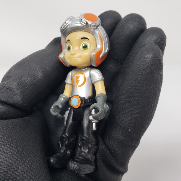 Nickolodeon Rusty Rivet Rivets Toy Action Figure - Picture 13 of 16